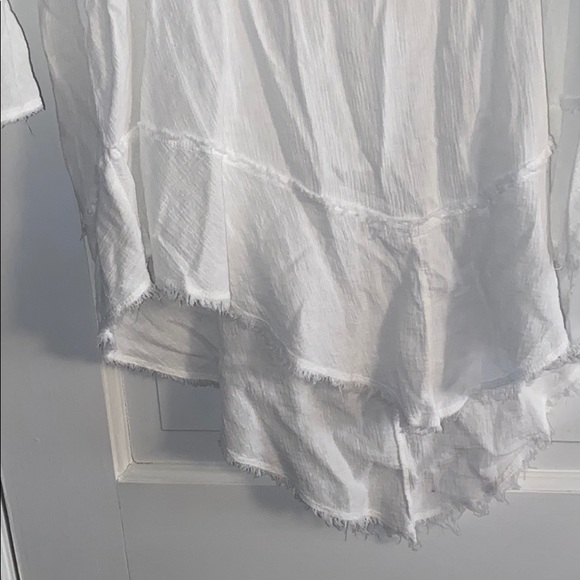 white tunic - Picture 2 of 2